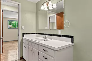 1161 W 24th Ave, Eugene, OR 97405 - Photo 21