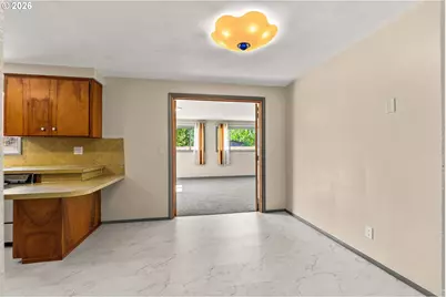 1161 W 24th Ave, Eugene, OR 97405 - Photo 7