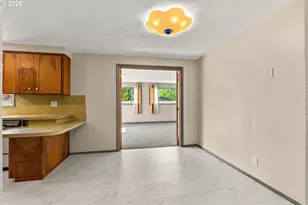 1161 W 24th Ave, Eugene, OR 97405 - Photo 7