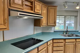 97931 Court St, Brookings, OR 97415 - Photo 5