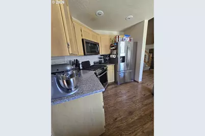 1166 E Main St, Hermiston, OR 97838 - Photo 27