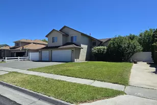 1166 E Main St, Hermiston, OR 97838 - Photo 23