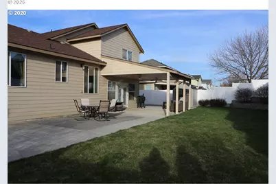 1166 E Main St, Hermiston, OR 97838 - Photo 3