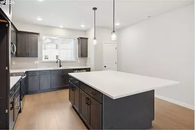 3389 SE Everwood Ln, Hillsboro, OR 97123 - Photo 13