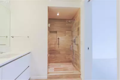 1075 NW Northrup St NW #1017, Portland, OR 97209 - Photo 9