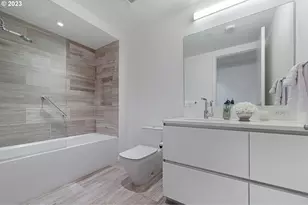 1075 NW Northrup St NW, Portland, OR 97209 - Photo 15