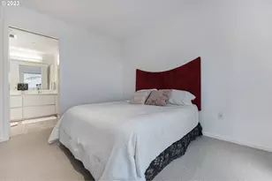 1075 NW Northrup St NW, Portland, OR 97209 - Photo 11