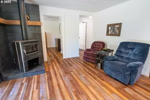 35349 Blitz Ln, Blodgett, OR 97326 - Photo 11