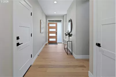 476 NE 58th Ave, Hillsboro, OR 97124 - Photo 5