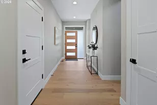 476 NE 58th Ave, Hillsboro, OR 97124 - Photo 5