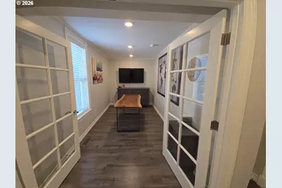 722 N Main Ave, Gresham, OR 97030 - Photo 15