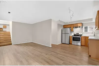 1915 N Jantzen Ave, Portland, OR 97217 - Photo 5