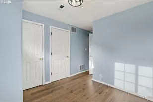 1915 N Jantzen Ave, Portland, OR 97217 - Photo 13