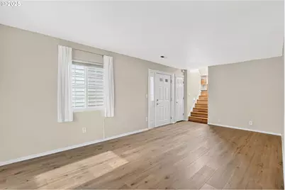 1915 N Jantzen Ave, Portland, OR 97217 - Photo 5