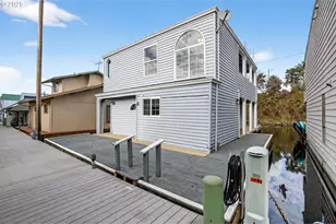 1915 N Jantzen Ave, Portland, OR 97217 - Photo 35