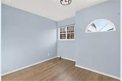 1915 N Jantzen Ave, Portland, OR 97217 - Photo 9