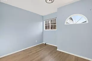 1915 N Jantzen Ave, Portland, OR 97217 - Photo 9