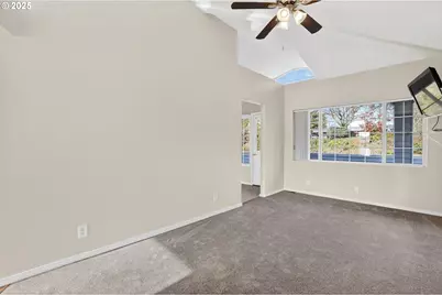 1915 N Jantzen Ave, Portland, OR 97217 - Photo 23