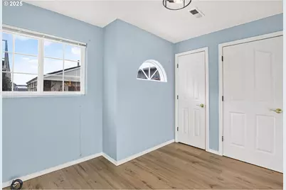 1915 N Jantzen Ave, Portland, OR 97217 - Photo 11