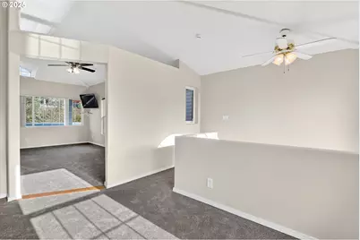 1915 N Jantzen Ave, Portland, OR 97217 - Photo 19