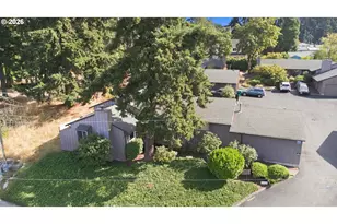 11872 SE Morrison St, Portland, OR 97216 - Photo 25