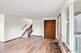 11872 SE Morrison St, Portland, OR 97216 - Photo 7