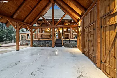 29296 McTavish Ln, Eugene, OR 97402 - Photo 7