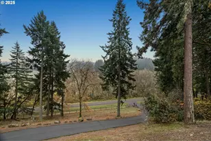 29296 McTavish Ln, Eugene, OR 97402 - Photo 13