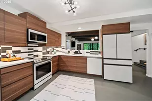 3777 Parkwood Way, West Linn, OR 97068 - Photo 35