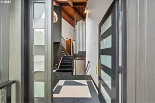 3777 Parkwood Way, West Linn, OR 97068 - Photo 5