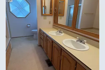 637 NW 8th Ave #5, Milton-Freewater, OR 97862 - Photo 19