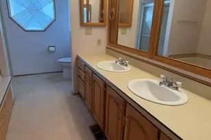 637 NW 8th Ave, Milton-Freewater, OR 97862 - Photo 19