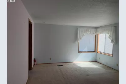 637 NW 8th Ave #5, Milton-Freewater, OR 97862 - Photo 25