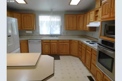 637 NW 8th Ave #5, Milton-Freewater, OR 97862 - Photo 11