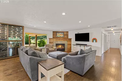 1060 S Park St, Carlton, OR 97111 - Photo 7