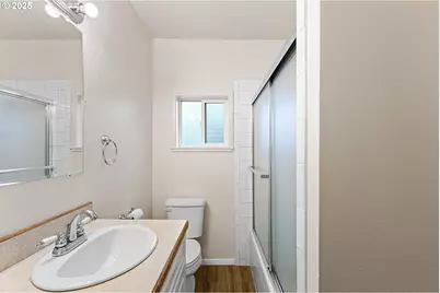 331 NE Laurel Ave, Myrtle Creek, OR 97457 - Photo 27