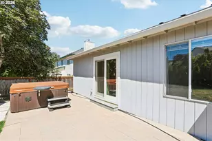 12487 SW 134th Ave, Portland, OR 97223 - Photo 35
