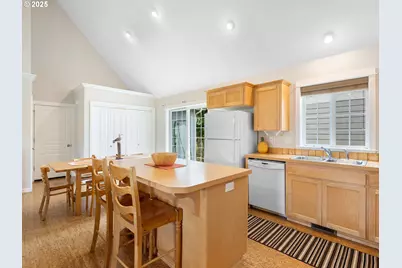 5706 Four Sisters Ln, Pacific City, OR 97135 - Photo 11