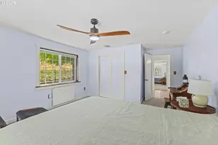 380 N 2nd Ct, Coos Bay, OR 97420 - Photo 31