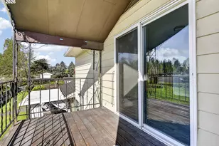 1702 NE Hogan Dr, Gresham, OR 97030 - Photo 5
