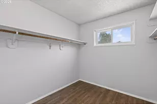 1702 NE Hogan Dr, Gresham, OR 97030 - Photo 9