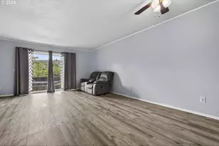 1702 NE Hogan Dr, Gresham, OR 97030 - Photo 25