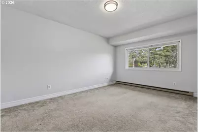 1702 NE Hogan Dr, Gresham, OR 97030 - Photo 15
