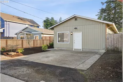 9984 SE Amherst St, Clackamas, OR 97015 - Photo 3