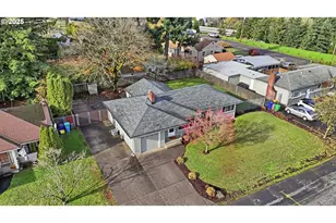 3245 NE 108th Ave, Portland, OR 97220 - Photo 43