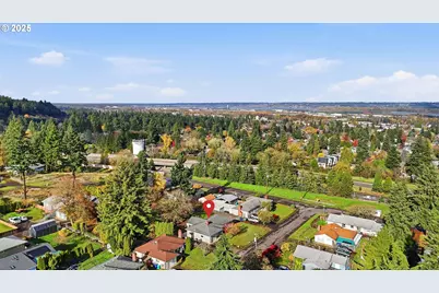 3245 NE 108th Ave, Portland, OR 97220 - Photo 47