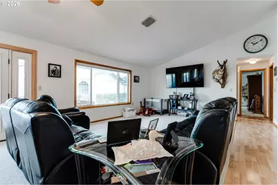 4608 Holly St, Springfield, OR 97478 - Photo 13