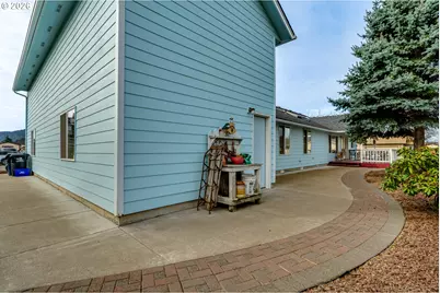 4608 Holly St, Springfield, OR 97478 - Photo 31