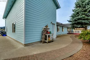 4608 Holly St, Springfield, OR 97478 - Photo 31