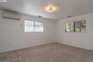 110 NE Kirby Ave, Roseburg, OR 97470 - Photo 33